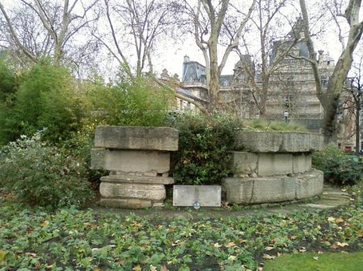 Paris4_SquareHenriGalli_VestigesBastille_Nov09