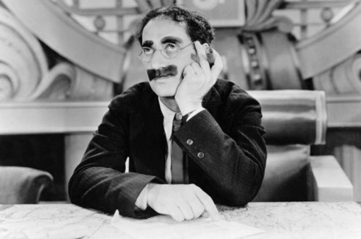 groucho_marx_in_duck_soup.jpg