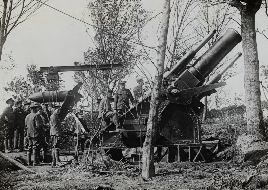 Loading a 15-inch howitzer on the Somme, 7 August 1916.